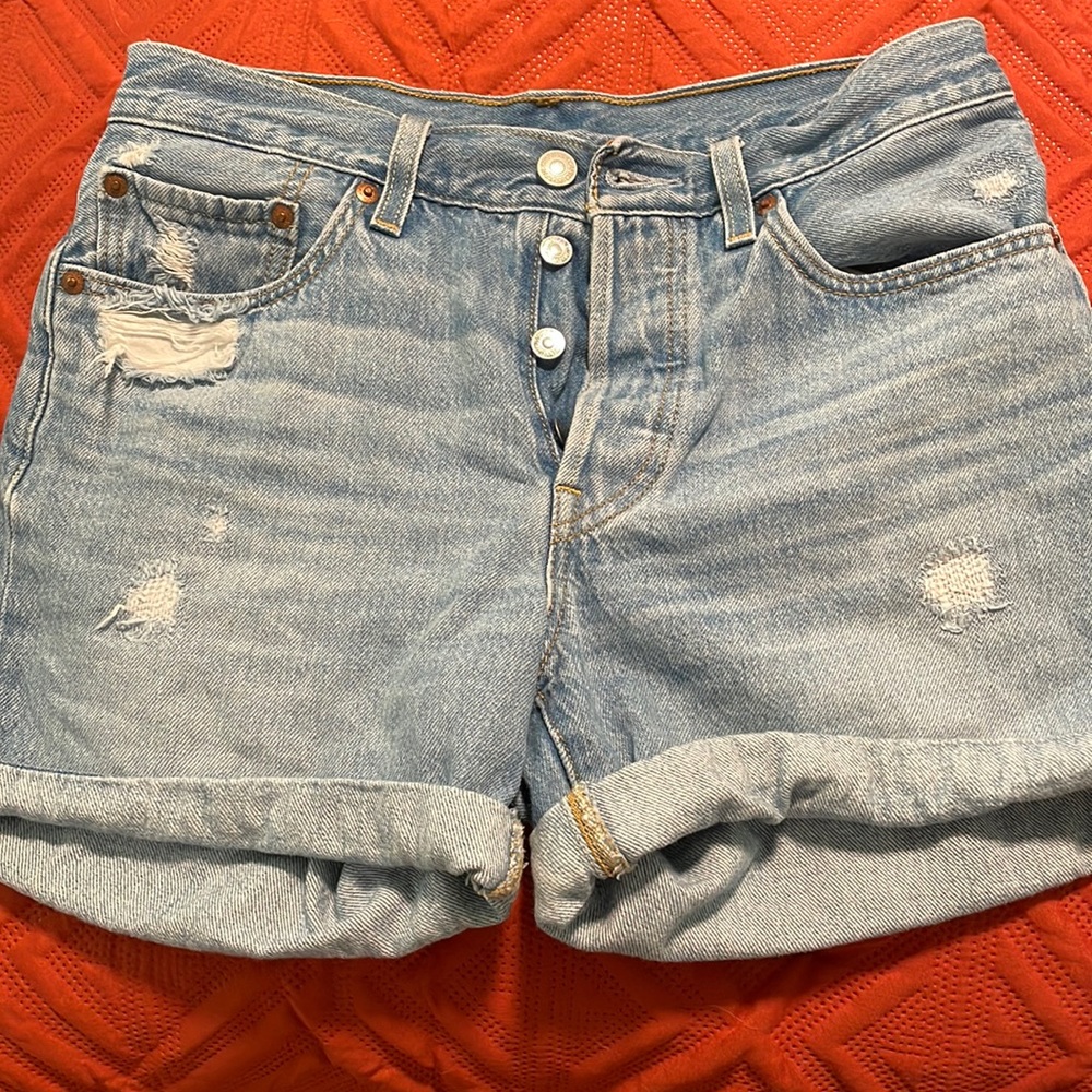 Levi’s shorts